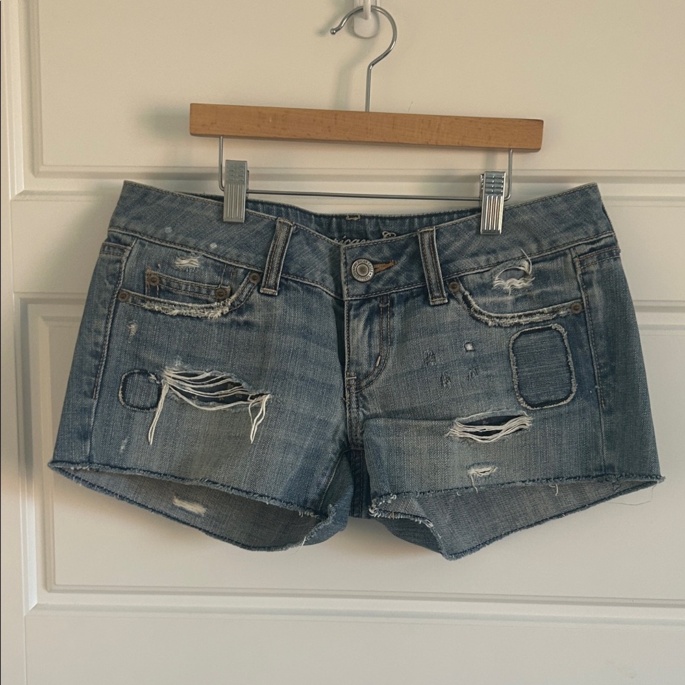 American Eagle Y2K Distressed Denim Women Shorts